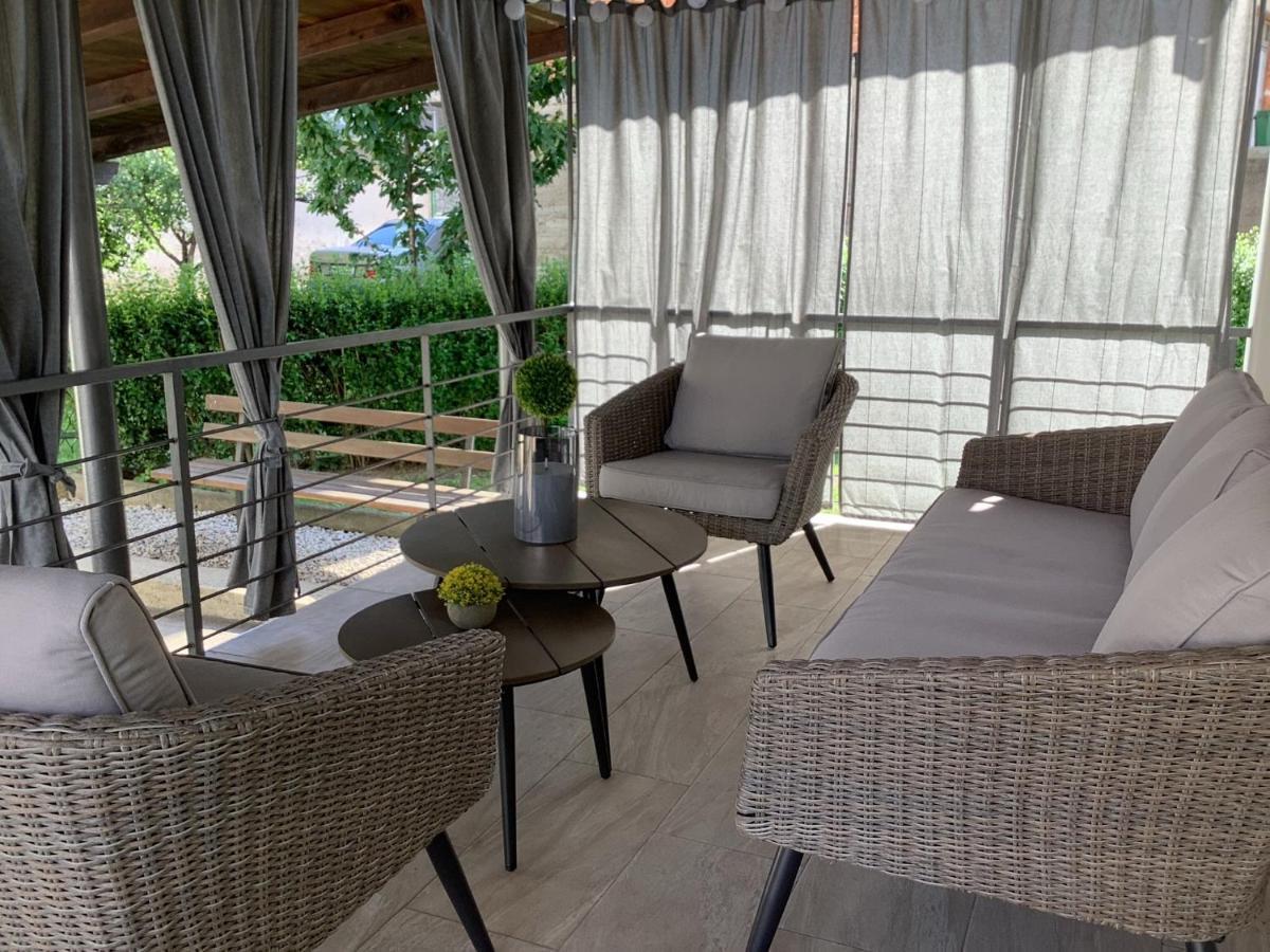 Apartman Sonas 2 With Free Private Parking Karlovac Extérieur photo